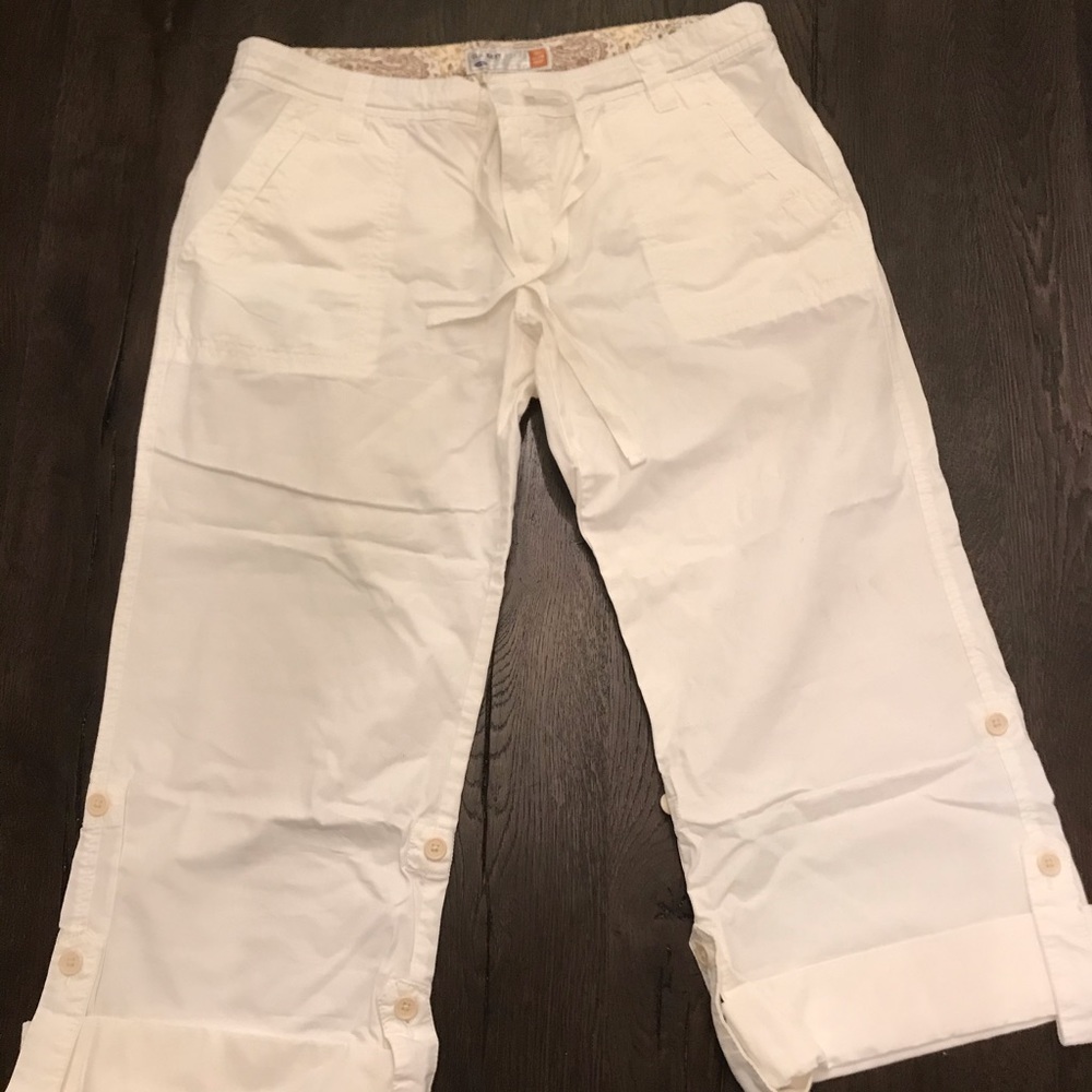 Old Navy Ladies’ Capri pants